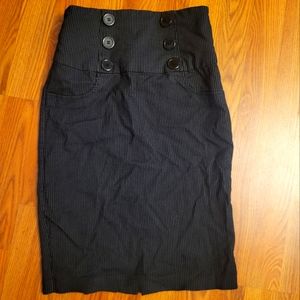 Double brested skirt